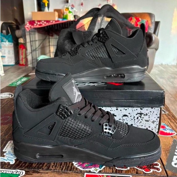 Black cats Jordan 4
worn a couple times
size 11
Let me know!! - Picture 2 of 4